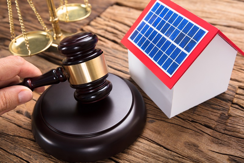 Kávészünet a jogásszal: Településképi előírások napelemek esetén