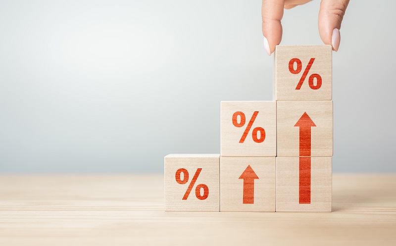 Mennyit drágul az építkezés? Segédanyagot készített az ÉVOSZ