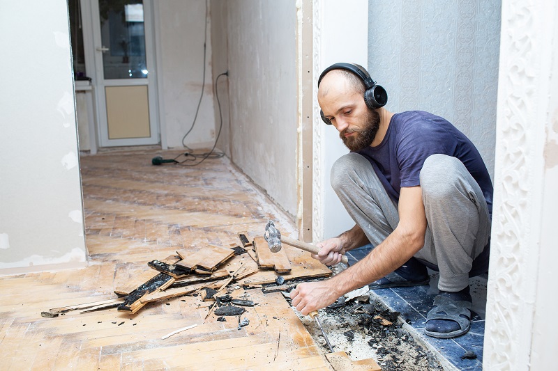 Lakásfelújítási tervek 2050-ig - Vályogházra semmilyen, minden más épületre teljes körű felújítási támogatások lesznek