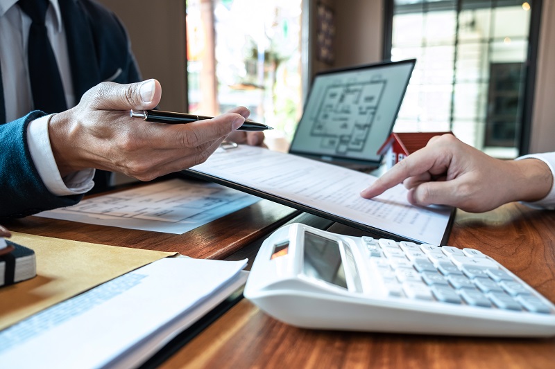 Kevés lesz a nyugdíj, félre kellene tenni - Kiszámolták, mennyit érdemes tartalékolni az idősebb évekre