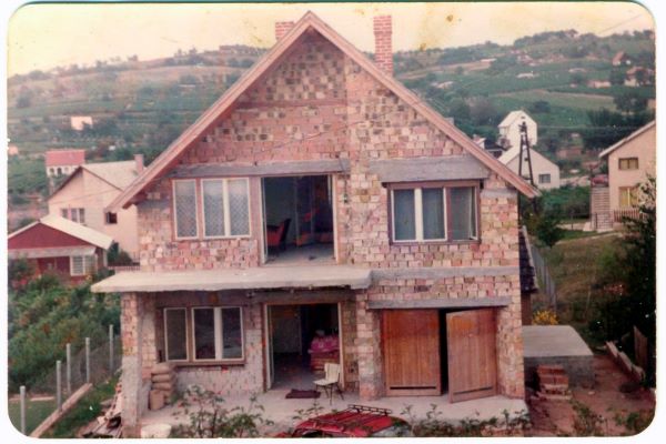 Mélyfelújítás: 80-as évekbeli nyaralóból közel nullás lakóház