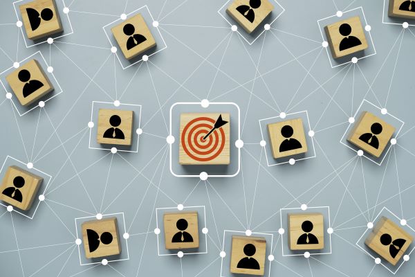 Foglalkoztatotti ellenőrzés – legalább 120 ezer dolgozó adatait figyeli a NAV