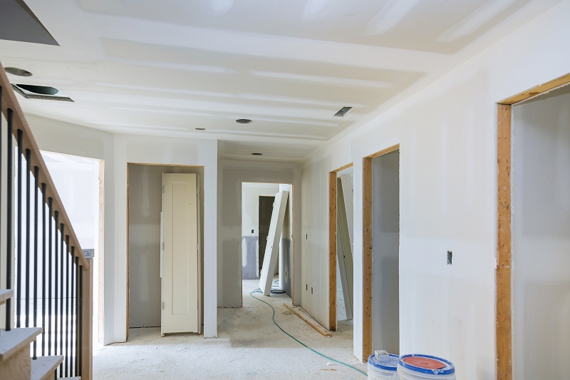 Hónapokat kell várni egyes anyagokra, termékekre - A brutális áremelkedés megállt, de több anyagból hiány van