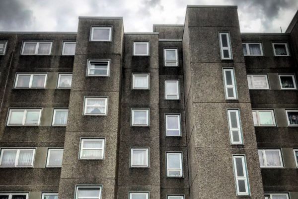 Leggyorsabban a panellakásokat lehetett eladni tavaly