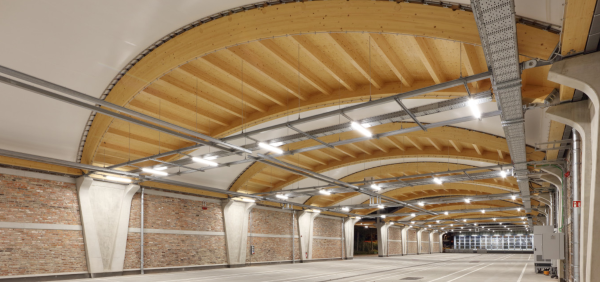 Buszgarázs fából - tűzvédelmileg jobb lehet, mint vasbeton „őse”?